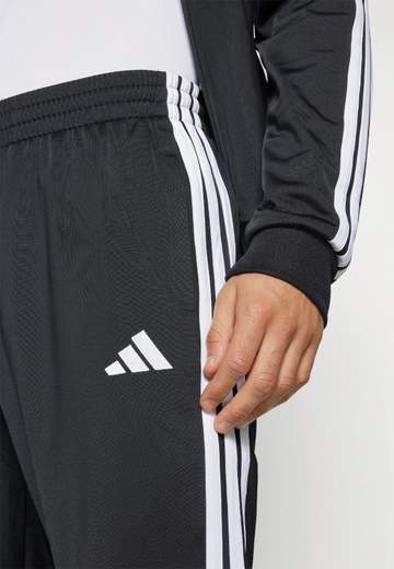 Adidas AD1