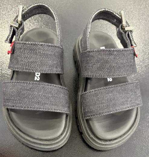 Dsquared2 DS735