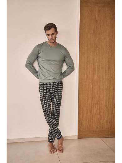 julipet Neviano Jal398