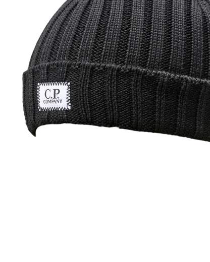 C.P. COMPANY EXTRAFINE MERINO WOOL LOGO BEANIE