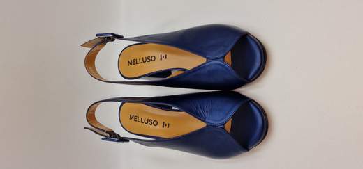 MELLUSO SANDALO IN NAPPA LAMINTA