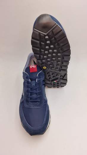 NERO GIARDINI SNEAKER IN CROSTA E TELA