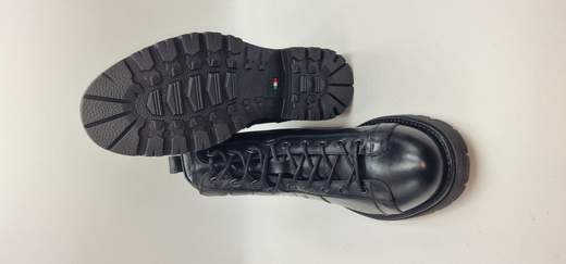 NERO GIARDINI ANFIBIO IN PELLE