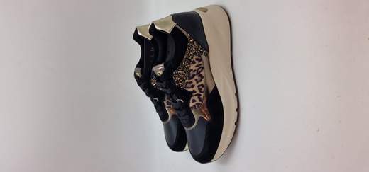 NERO GIARDINI SNEAKER IN CAMOSCIO E PELLE