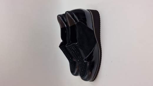 ANASTASIO ACCOLLATO IN CAMOSCIO E STRASS