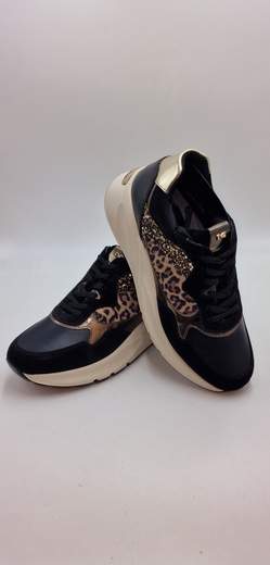 NERO GIARDINI SNEAKER IN CAMOSCIO E PELLE