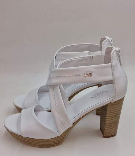 NERO GIARDINI SANDALO IN NAPPA