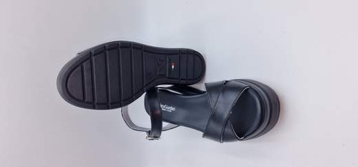 NERO GIARDINI SANDALO IN PELLE