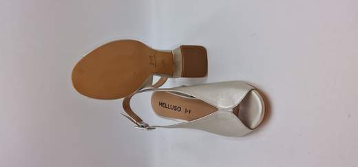MELLUSO SANDALO IN NAPPA LAMINTA