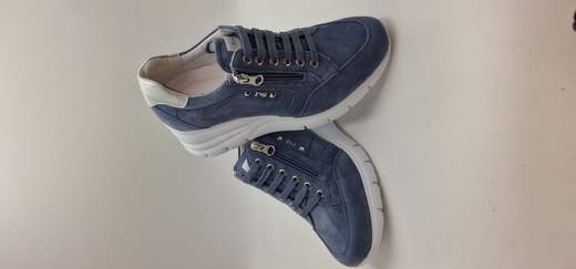 NERO GIARDINI SNEAKER IN CROSTA