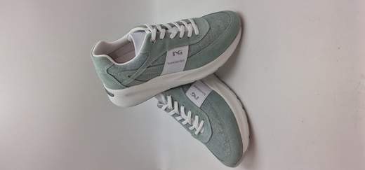 NERO GIARDINI SNEAKER IN CROSTA E TESSUTO