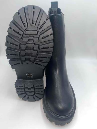 FRANCESCO MILANO BIKER IN PELLE E STRASS