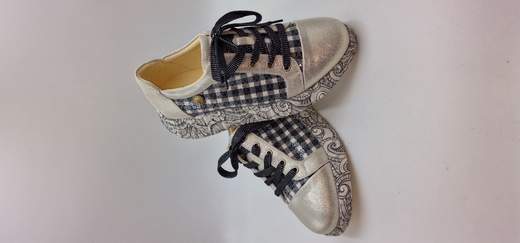 LAURA VITA SNEAKER IN CAMOSCIO E TESSUTO