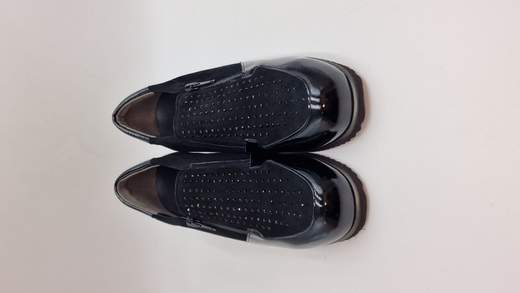 ANASTASIO ACCOLLATO IN CAMOSCIO E STRASS