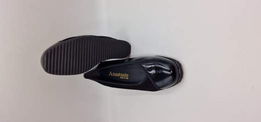 ANASTASIO DECOLLETE IN NAPLAK E COMOSCIO