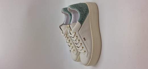NERO GIARDINI SNEAKER IN PELLE CAMOSCIO E STRASS
