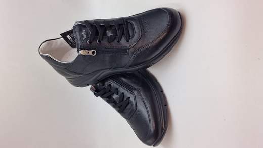 NERO GIARDINI SNEAKER IN PELLE