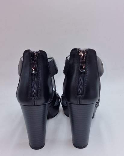 NERO GIARDINI SANDALO IN NAPPA