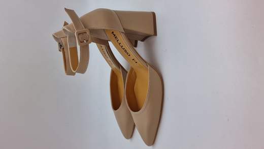 MELLUSO DECOLLETE APERTO AI LATI IN PELLE