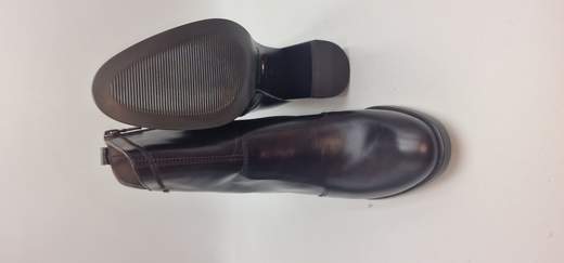 NERO GIARDINI STIVALETTO IN PELLE