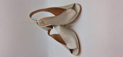 MELLUSO SANDALO IN NAPPA LAMINTA