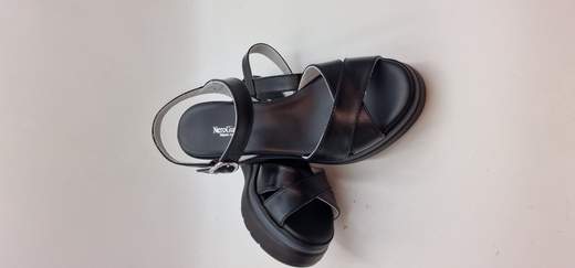 NERO GIARDINI SANDALO IN PELLE