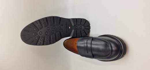 NERO GIARDINI MOCASSINO IN PELLE