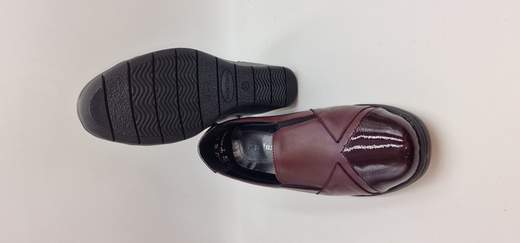 MELLUSO ACCOLLATO IN PELLE E VERNICE