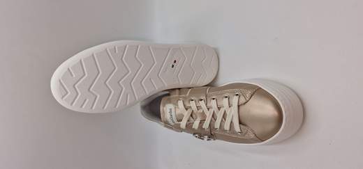 NERO GIARDINI SNEAKER IN PELLE LAMINATA