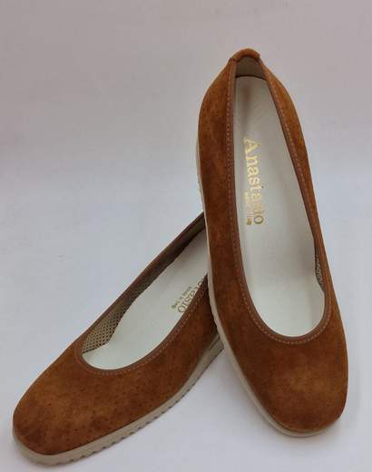 ANASTASIO DECOLLETE IN CAMOSCIO