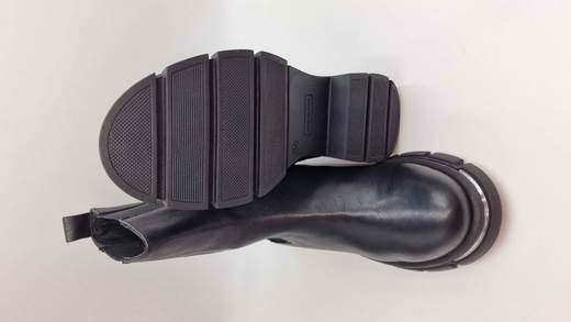 SOFIA LEN BEATLES PELLE