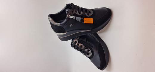 VALLEVERDE SNEAKER IN CROSTA E PELLE