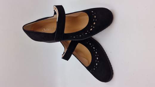 ANASTASIO DECOLLETE IN CAMOSCIO