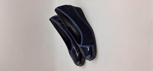 ANASTASIO DECOLLETE IN NAPLAK E COMOSCIO