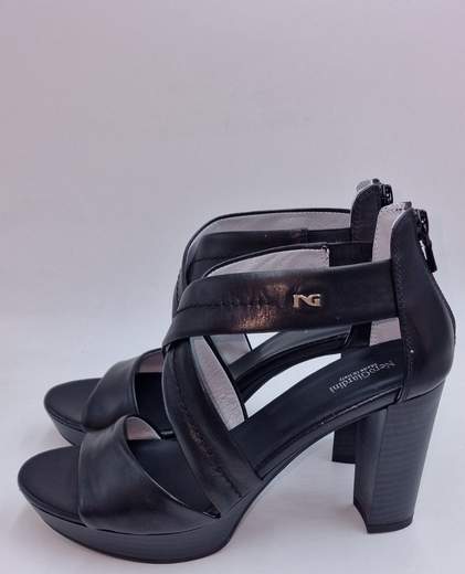 NERO GIARDINI SANDALO IN NAPPA