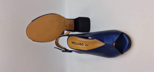 MELLUSO SANDALO IN NAPPA LAMINTA