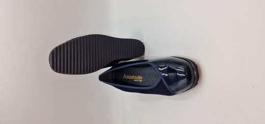 ANASTASIO DECOLLETE IN NAPLAK E COMOSCIO