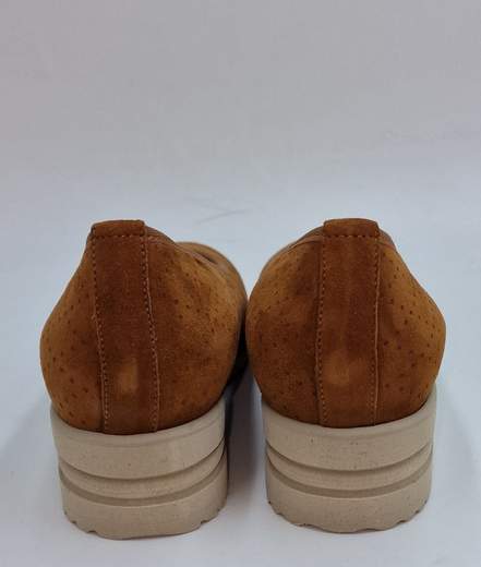 ANASTASIO DECOLLETE IN CAMOSCIO