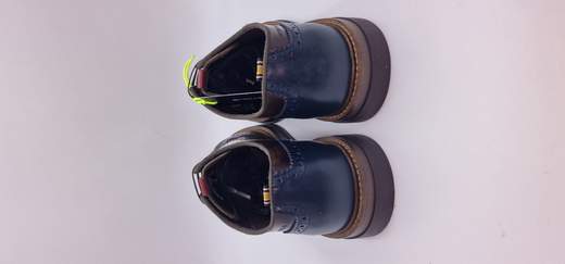 AMBITIOUS DERBY IN PELLE E CROSTA