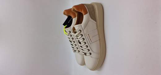AMBITIUOS SNEAKER IN PELLE