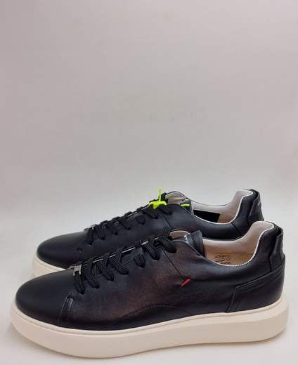 AMBITIOUS SNEAKER IN PELLE