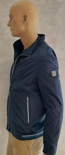 S4  JACKETS 70613 Bali