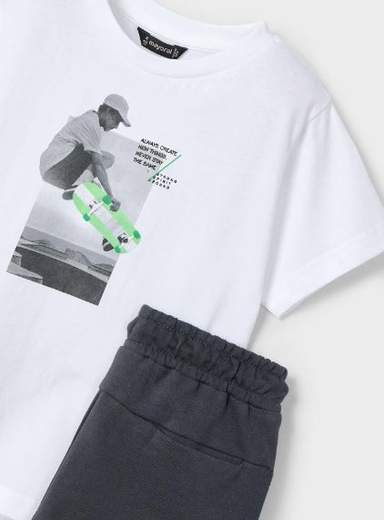Completo bermuda e maglietta monopattino bambino