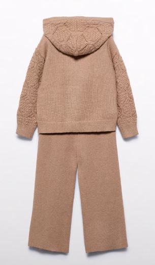 Completo pantalone in maglia con cappuccio bambina