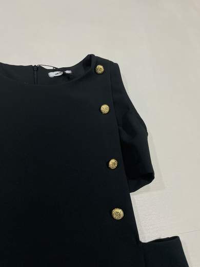 JANICE 739